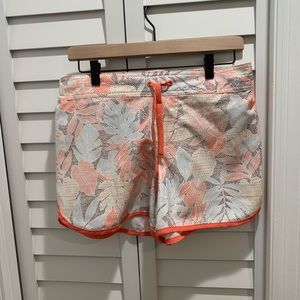 Columbia floral print sport shorts - size MED